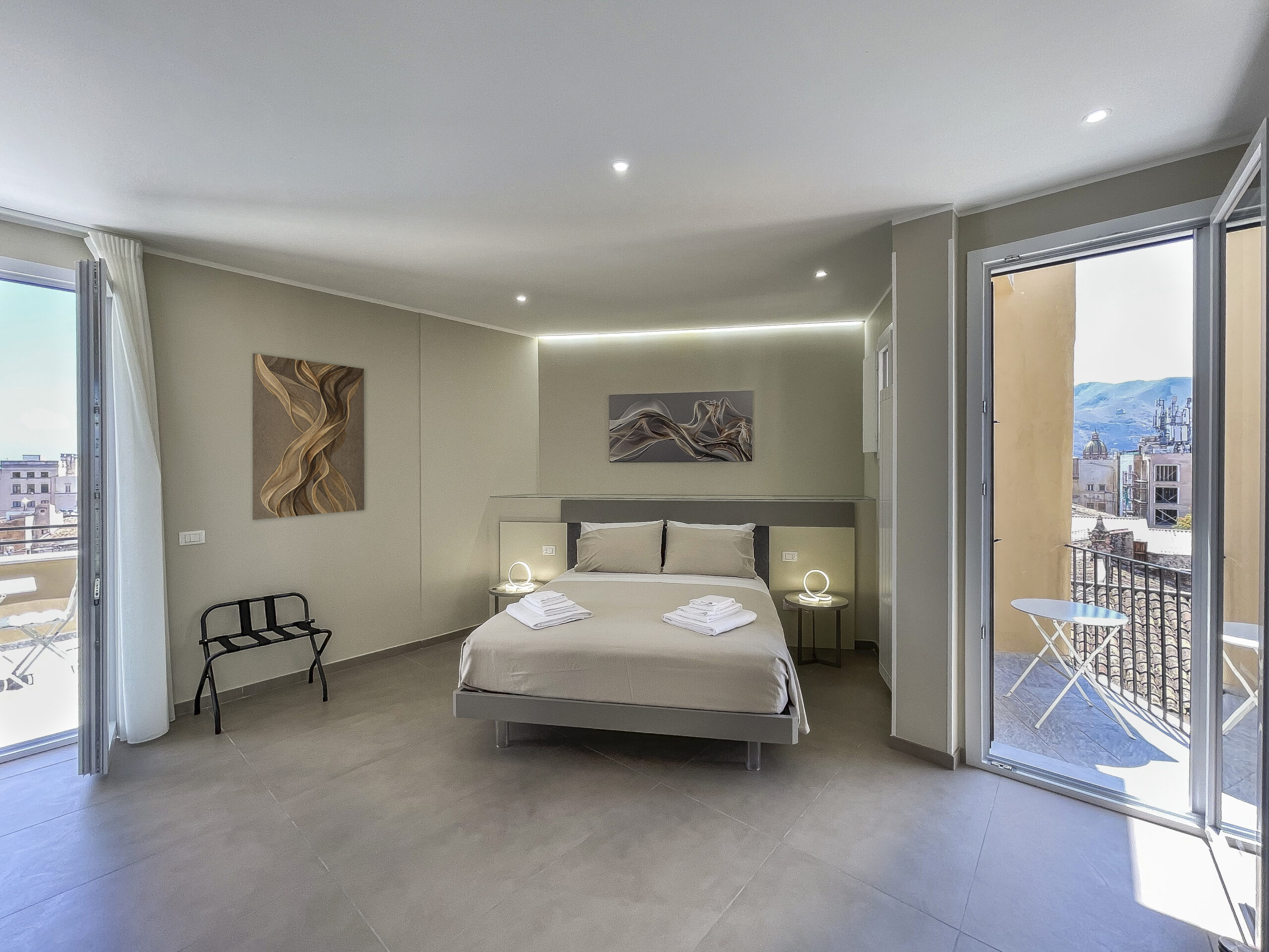King Superior Room