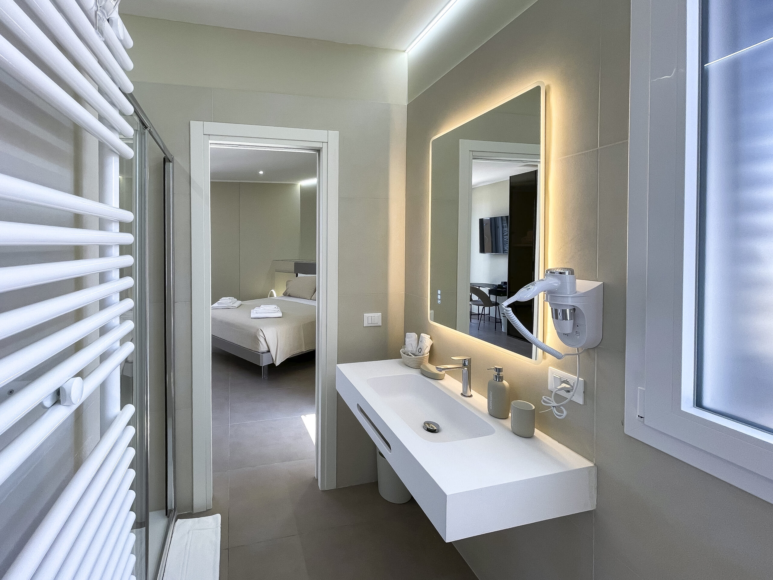 King Superior Room