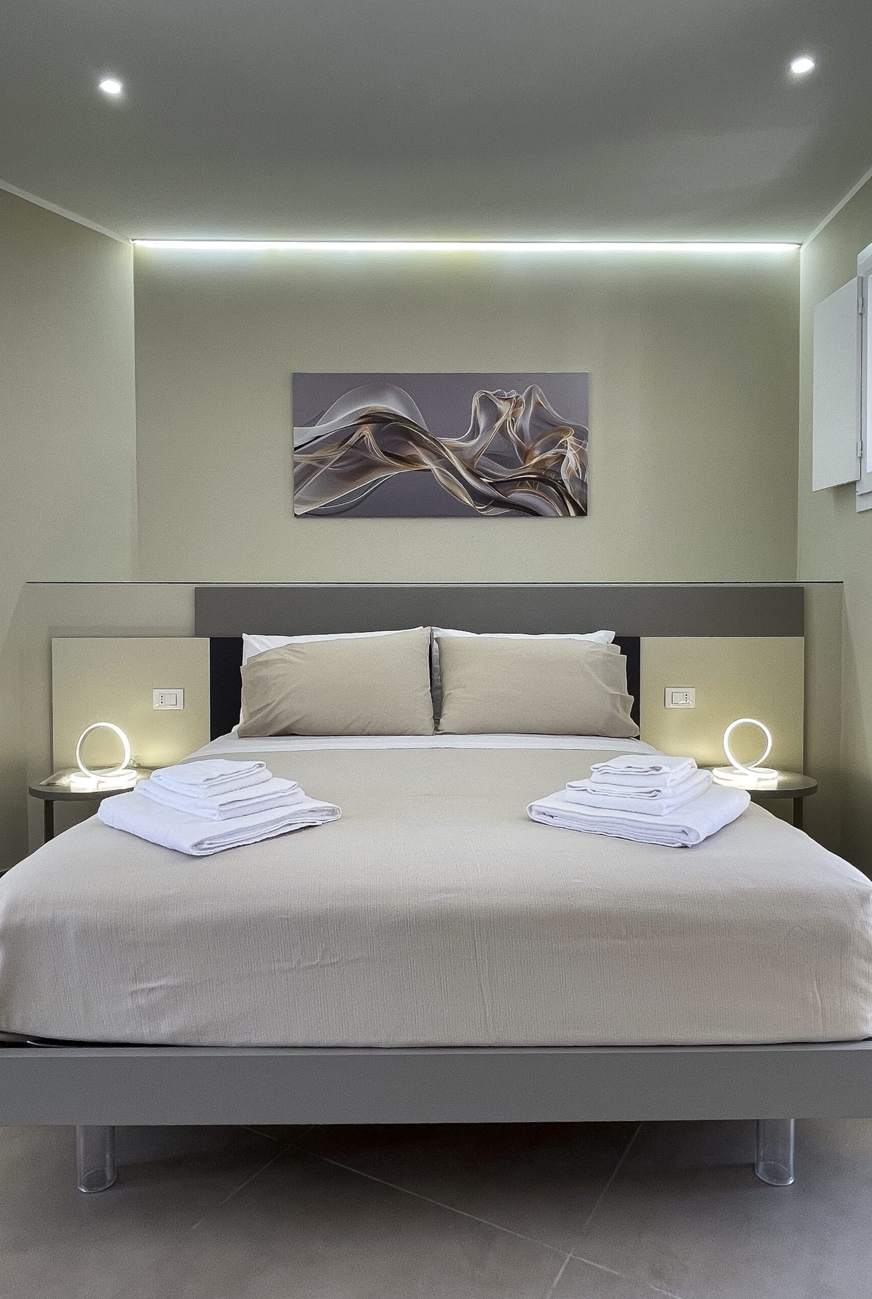 King Superior Room